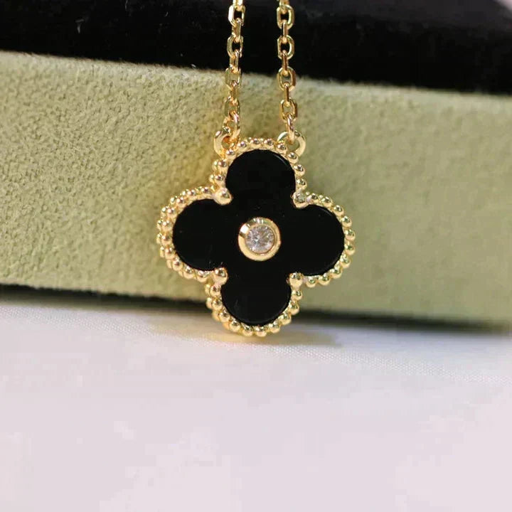 [Raffine]CLOVER 15MM DIAMOND ONYX NECKLACE