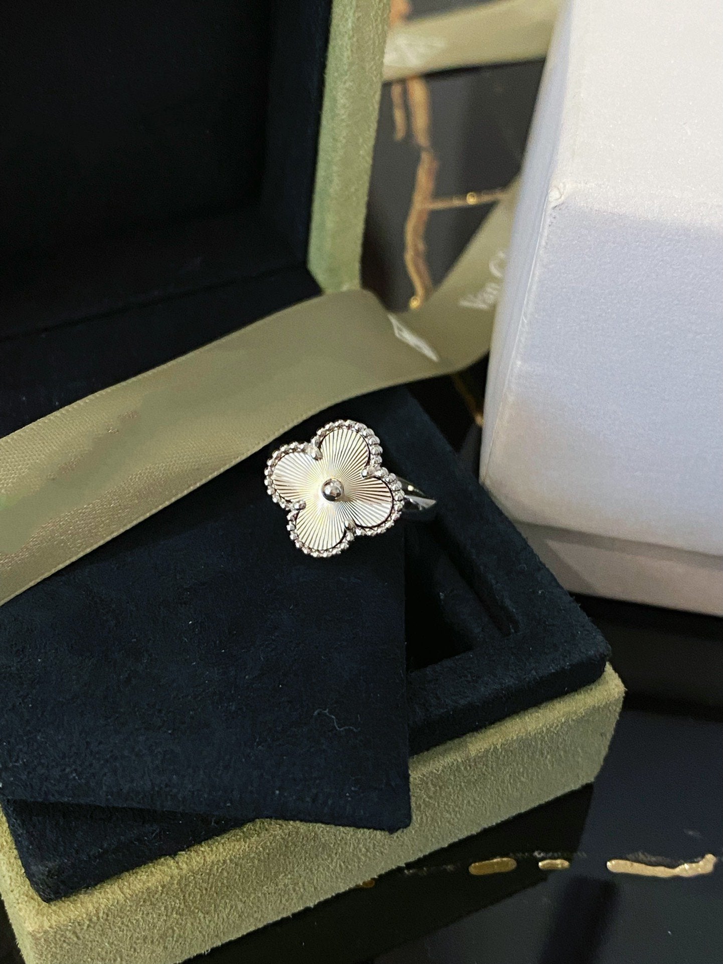 [Raffine]CLOVER SILVER RING
