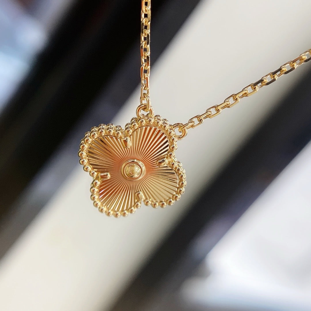 [Raffine]CLOVER 15MM LASER NECKLACE