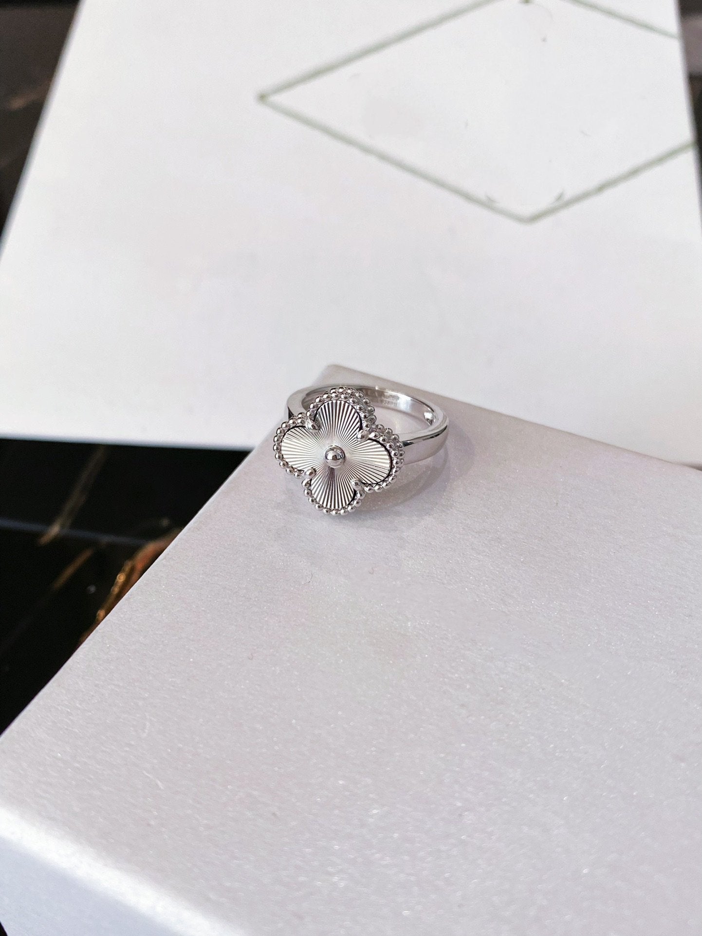 [Raffine]CLOVER SILVER RING